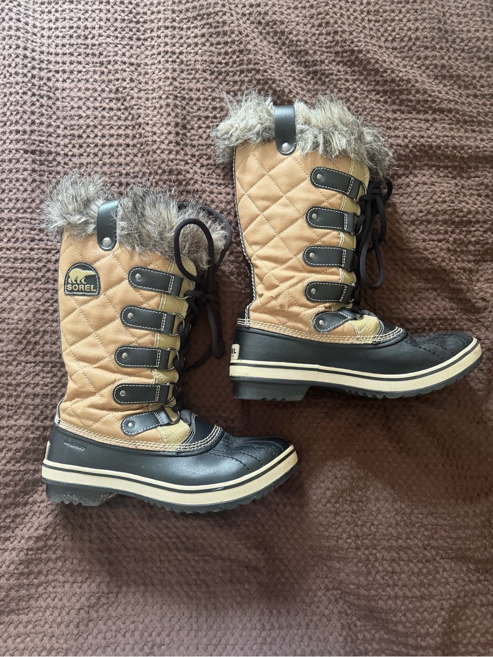Sorel Tan and Black Quilted Faux-Fur Winter Boots - Women's